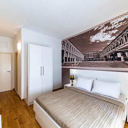 Riva City Rooms Split Ruang foto