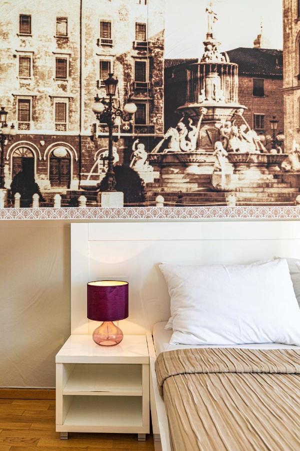 Riva City Rooms Split Bagian luar foto