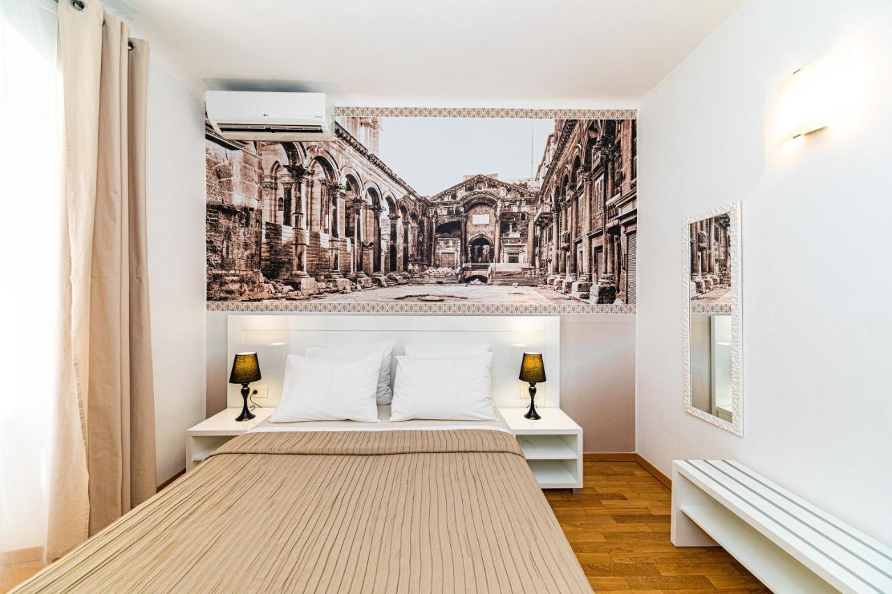 Riva City Rooms Split Bagian luar foto